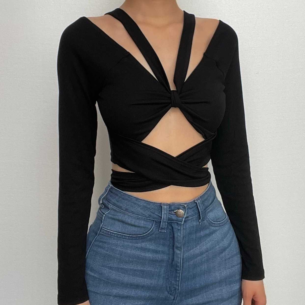 Chic Long Sleeve Bowknot Cut-Out Crop Top - Y2K Fashion Meets Coquette Aesthetic