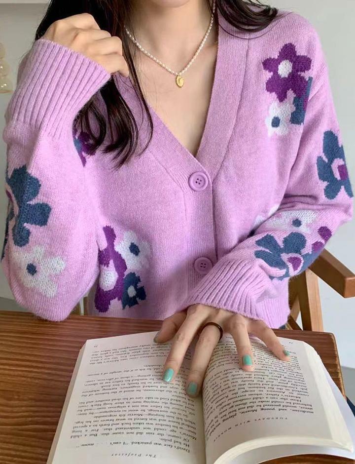Floral V-Neck Y2K Cropped Sweater - Cute Preppy Aesthetic Top for Cozy Outfits