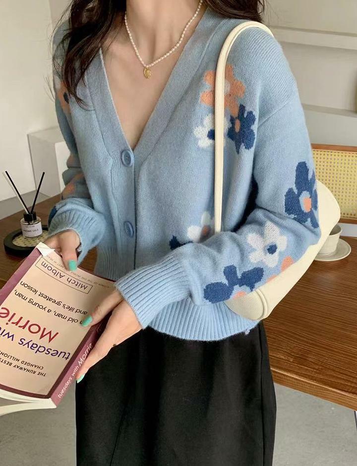 Floral V-Neck Y2K Cropped Sweater - Cute Preppy Aesthetic Top for Cozy Outfits