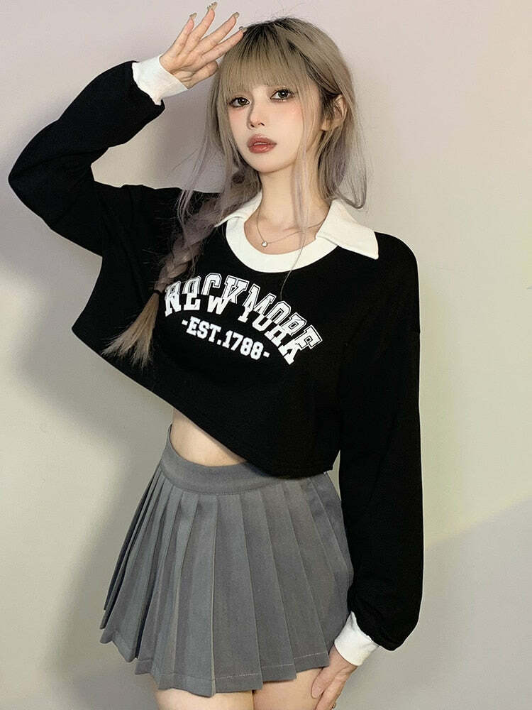 Korean Dark Academia Aesthetic Sweatshirt - Cozy Vintage Style for Grunge & Y2K Lovers