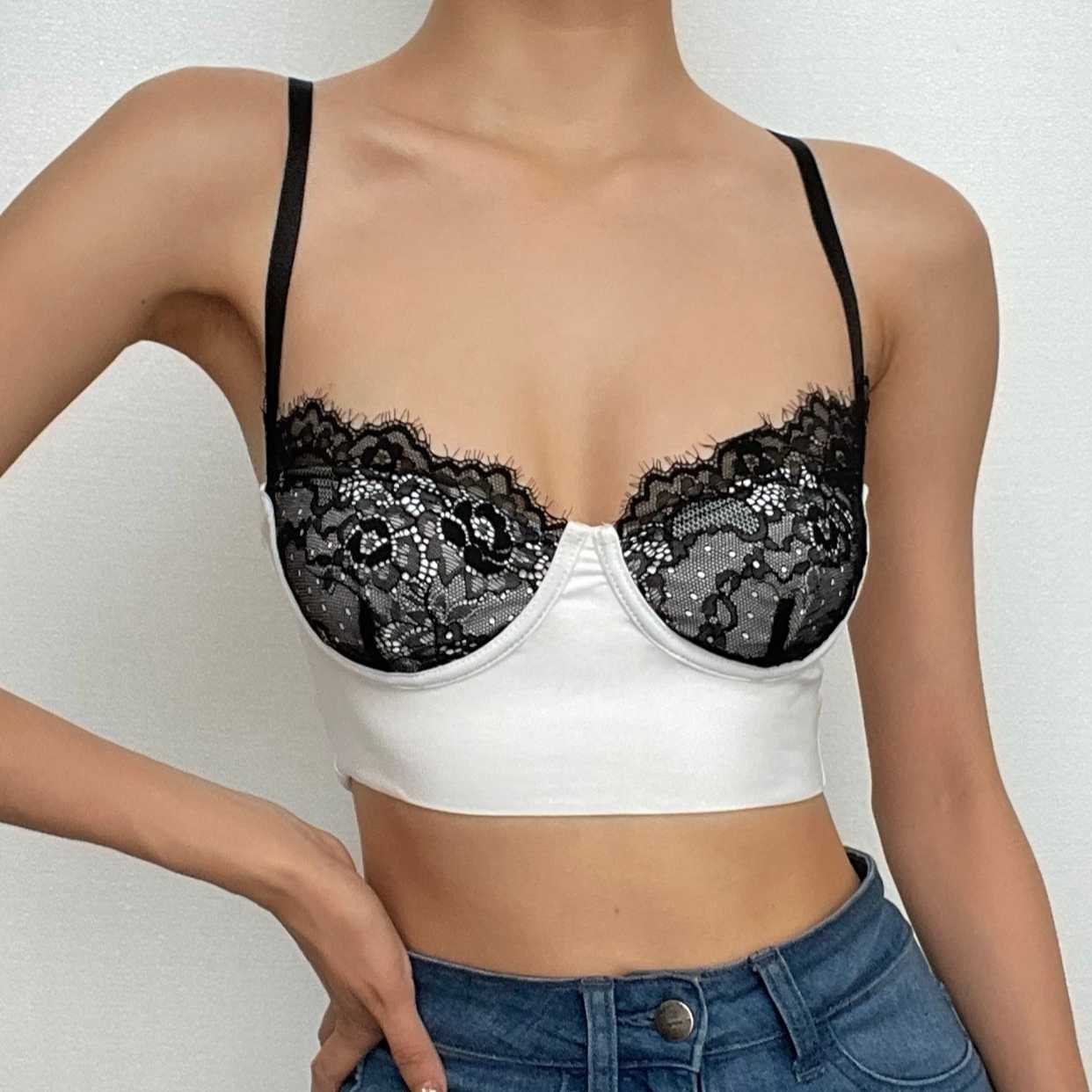 Lace Patchwork Backless Low Cut Contrast Cami Crop Top - Y2K Aesthetic Cute Top