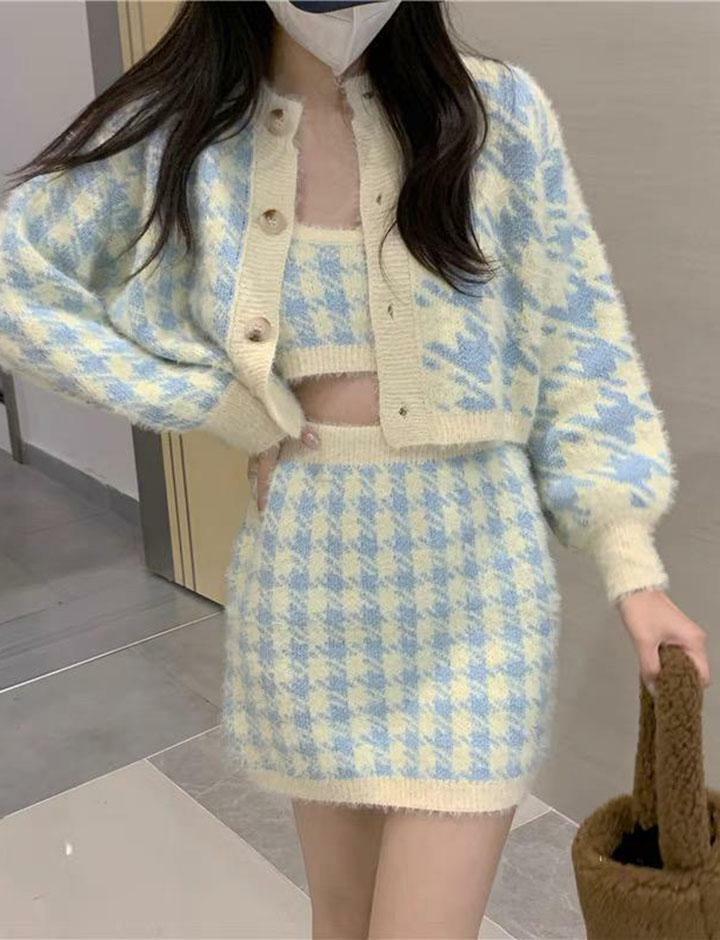 Plush Houndstooth Y2K Aesthetic 3-Piece Outfit: Comfy Crop Top, Cargo Skirt & Hoodie Set