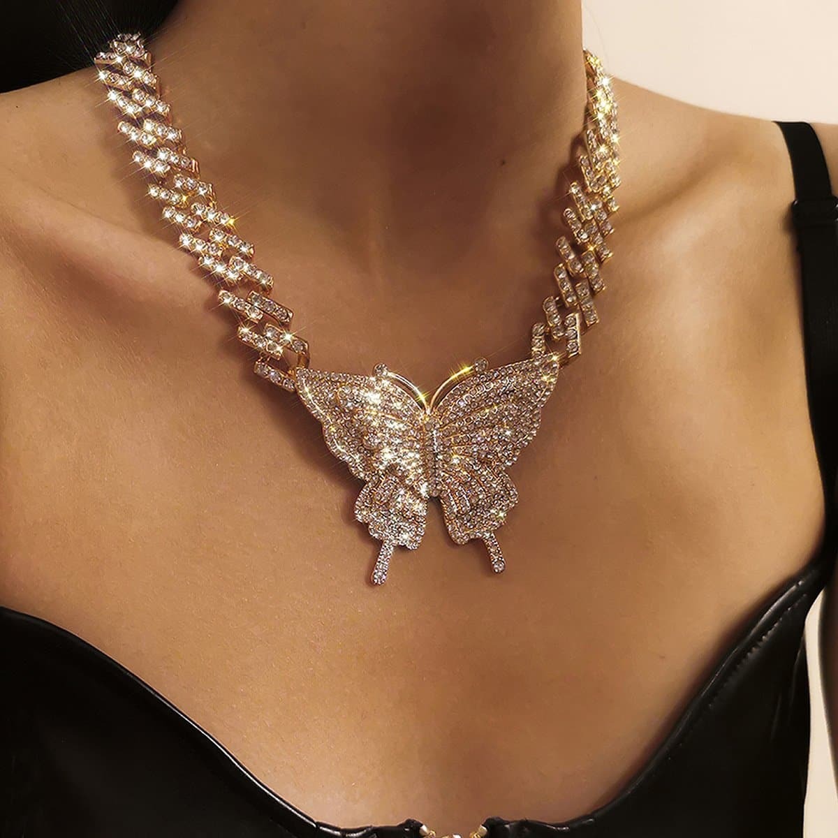 Rhinestone Cuban Necklace with Butterfly Pendant - Y2K Aesthetic Jewelry for Cute Outfits