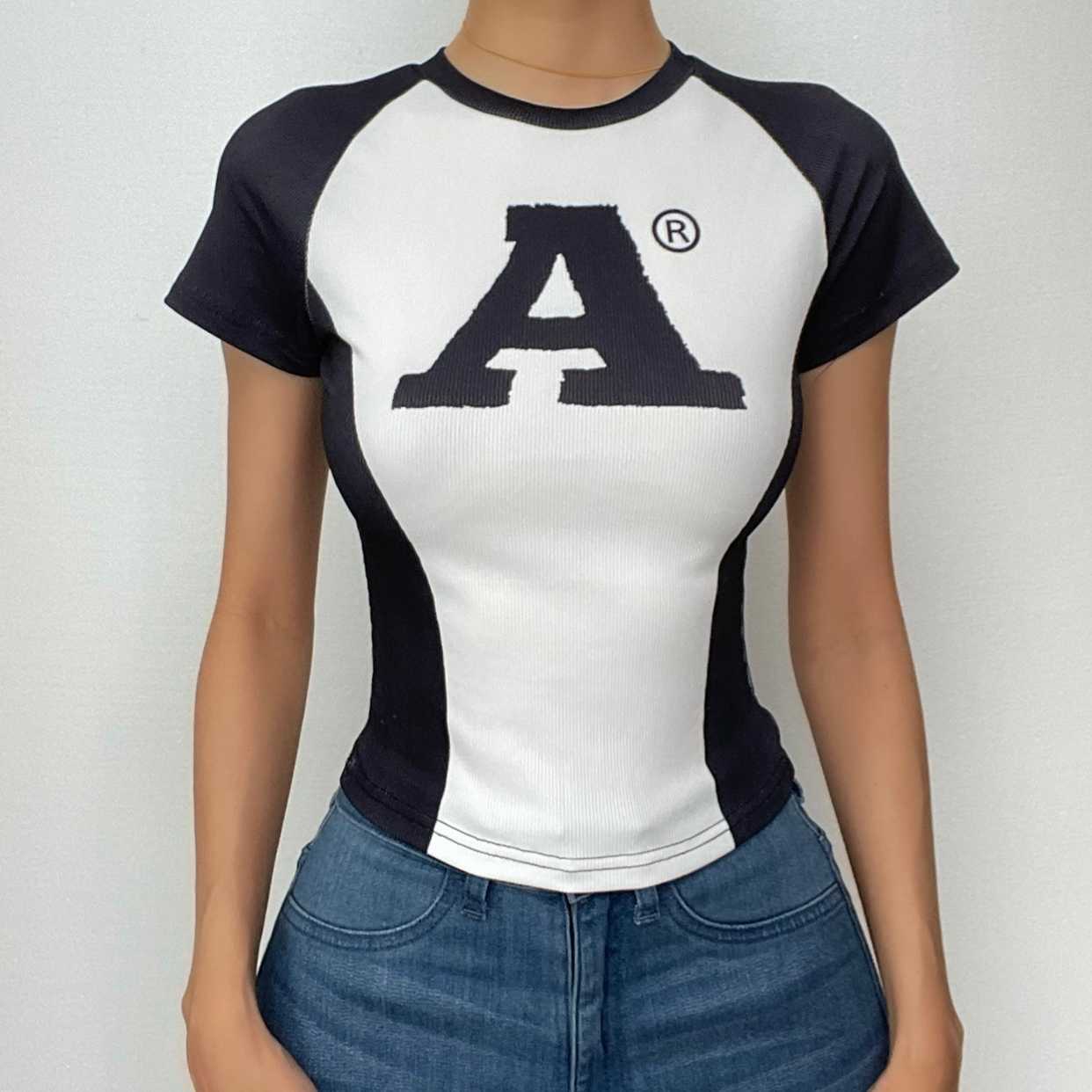 Ribbed Contrast Short Sleeve Y2K Aesthetic Crewneck Top - Cute Coquette & Grunge Style