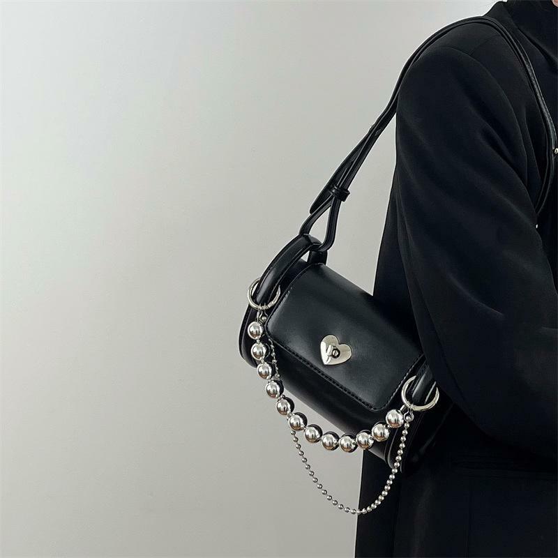 Trendy Y2K Aesthetic Beaded Metal Chain Heart Crossbody Bag for Coquette & Grunge Styles