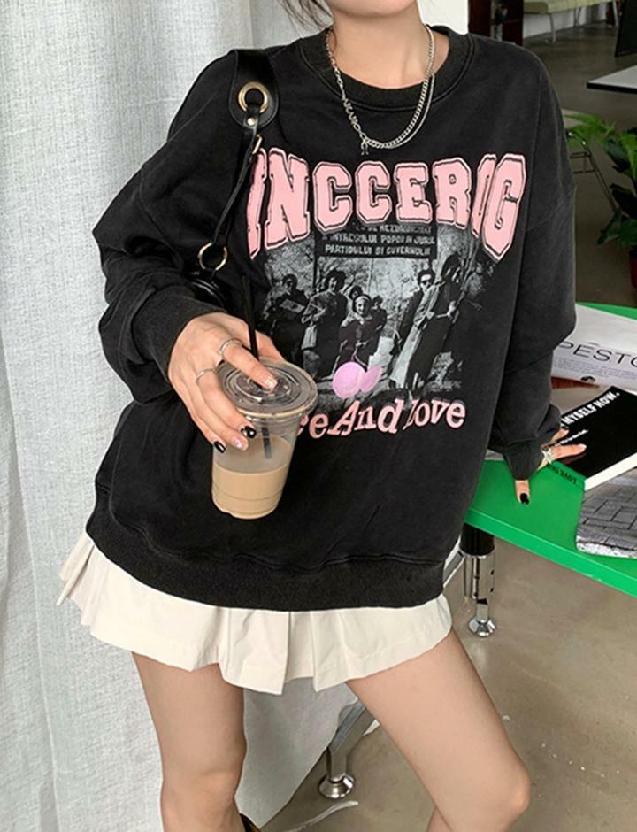 Vintage Y2K Aesthetic Grey Sweatshirt with Cute Graphic Print - Comfy & Stylish Top