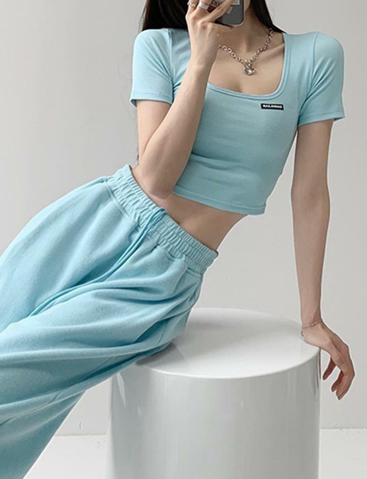 Y2K Coquette Aesthetic Square Neck Slim Fit Cropped T-Shirt for Cute Outfits & Grunge Style