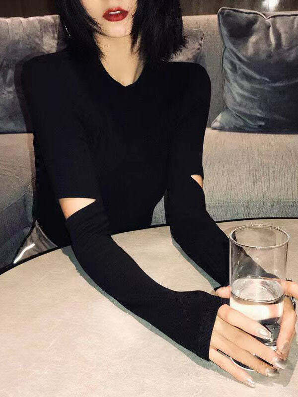 Y2K Grunge Aesthetic Hollow Out Long Sleeve T-Shirt - Cute Comfy Top for Vintage Vibes