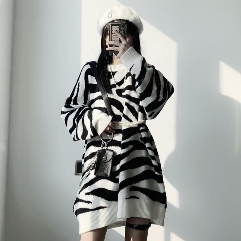 Y2K Harajuku Aesthetic Sweater - Cute Pastel Goth & Grunge Style Knit Top for Trendy Looks