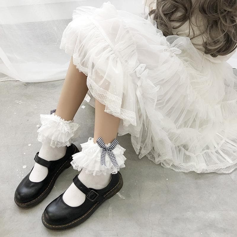Y2K Lace Ruffle Bowknot Long Socks - Cute Coquette Aesthetic for Grunge & Pastel Goth Styles