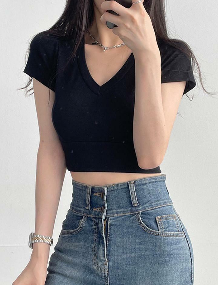 Y2K V Neck Casual Crop Top - Cute Aesthetic Top for Coquette, Grunge, and Soft Girl Styles